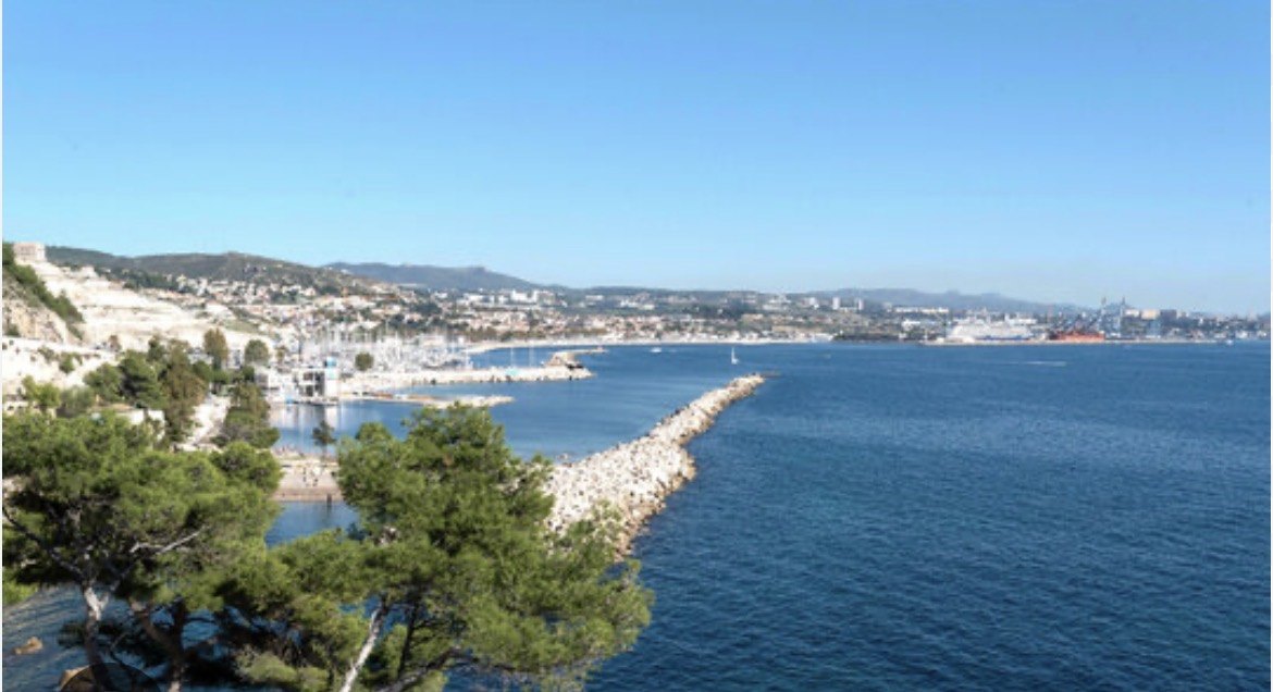 La digue et la rade depuis les hauteurs de l'Estaque